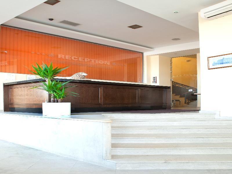 Hotel Lion 3*
