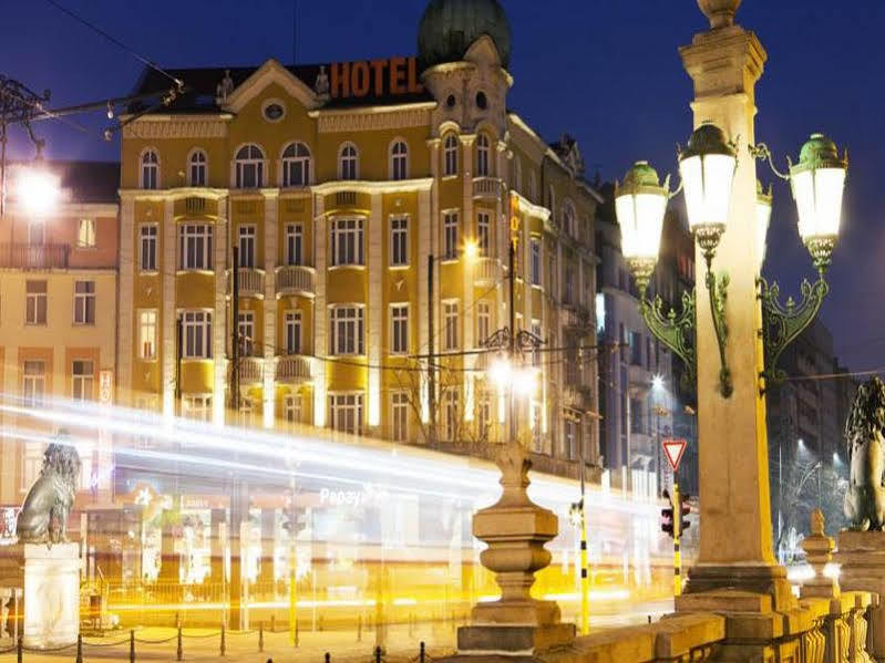 Lion Hotel 3*